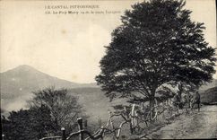 CPA Le Cantal Pittoresque le Puy Mary vu de la Route Lavigerie 
