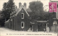 CPA Vallee de Chevreuse S et O l'Entree de l'Abbaye des Vaux de Cernay 