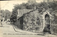 CPA Abbaye des Vaux de Cernay S et O la Fontaine 