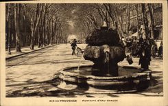 CPA Aix en Provence Fontaine d'eau chaude 