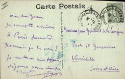 CPA Aix en Provence Rue du Quatre Septembre Fontaine des Quatre Dauphins XVII siecle 