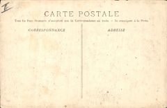 CPA Aix en Provence La Fontaine des 4 Dauphins et la Rue Cardinale 