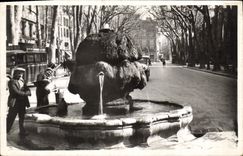 CPA Aix en Provence Cours Mirabeau La Fontaine d'eau thermale dite Fontaine chaude 