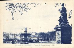 CPA Aix en Provence Place de la Grande Fontaine 