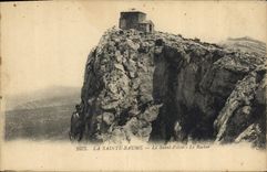 CPA La Sainte Baume Le Saint Pilon Le Rocher 