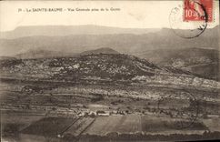 CPA La Sainte Baume Vue Generale prise de la Grotte 