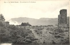 CPA La Sainte Baume En arrivant de St Zacharie 