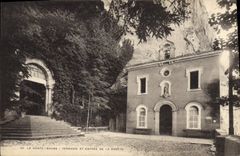CPA La Sainte Baume Terrasse et Entree de la Grotte 