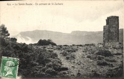 CPA La Sainte Baume En arrivant de St Zacharie 