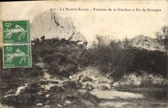 CPA La Sainte Baume Fontaine de la Glaciere et Pic de Bretagne 