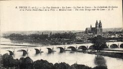 CPA Tours La Vue Generale La Loire Le Pont de Pierre 