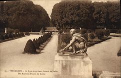 CPA Versailles La Scyte e corcheur bronze de Keller 