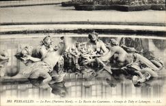 CPA Versailles Le Parc Parterre Nord Le Bassin des Couronnes Groupes de Tuby et Lehongre