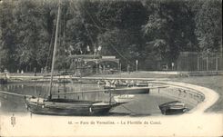 CPA Parc de Versailles La Flottile du Canal Bateau