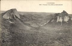 CPA L'Auvergne Roches Tuilerie et Sanadoire 