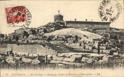 CPA Auvergne Puy de Dome Ruines du Temple de Mercure et l'Observatoire 