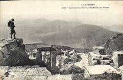 CPA L'Auvergne Sommet du Puy de Dome et les Domes 