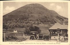 CPA Route Automobile du Puy de Dome L'Arret au Peage 