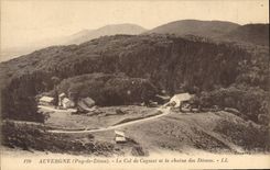 CPA Auvergne Puy de Dome Le Col de Ceyssat et la chaine des Domes 
