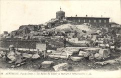 CPA Auvergne Puy de Dome Les Ruines du Temple de Mercure et l'Observatoire 
