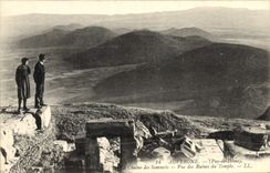 CPA Auvergne Puy de Dome Chaine des Sommets Vue des Ruines du Temple 