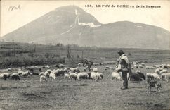 CPA Le Puy de Dome vu de la Baraque Berger Moutons