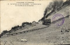 CPA Sur le flanc du Puy de Dome Le Chemin de fer a la montee du Col de Ceyssat Train