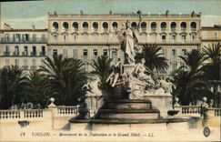 CPA Toulon Monument de la Federation et le Grand Hotel 