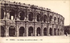 CPA Nimes Les Arenes vue exterieure detail 