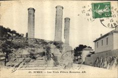 CPA Nimes Les Trois Piliers Romains 