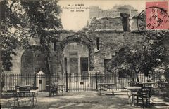 CPA Nimes Exterieur du Temple de Diane 