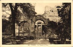 CPA Nimes Le Temple de Diane 