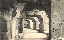 CPA Nimes Les Arenes Galerie du Ier etage 