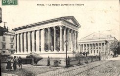 CPA Nimes La Maison Carree et le Theatre 