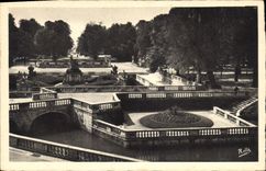 CPA Nimes Gard Jardins de la Fontaine dessines par le Notre au XVIII siecle sur l'emplacement des Th