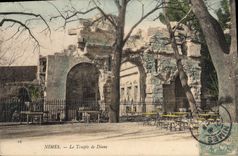 CPA Nimes Le Temple de Diane 
