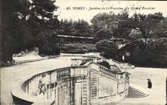 CPA Nimes jardins de la Fontaine le Grand Escalier 