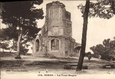 CPA Nimes la Tour Magne 