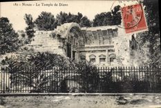 CPA Nimes le Temple de Diane 