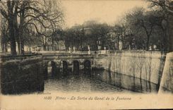 CPA Nimes la Sortie du Canal de la Fontaine 