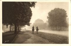 CPA Paris en Flanant Allee des Cavaliers Avenue du Bois de Boulogne 