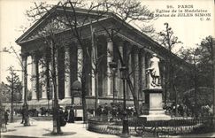 CPA Paris Eglise de la Madeleine statue de Jules Simon 