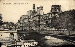 CPA Paris Hotel de Ville Bateau