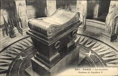 CPA Paris les Invalides Tombeau de Napoleon Ier 