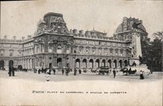 CPA Paris Place du Carrousel et statue de Gambetta 