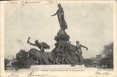 CPA Paris le Triomphe de la Republique Lion