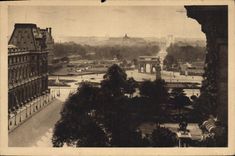 CPA Paris Perspective sur les Tuileries l'Avenue des Champs Elysees et l'Etoil 