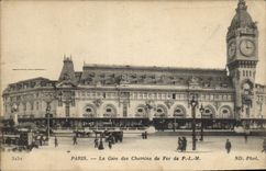 CPA Paris La Gare des Chemins de Fer de P L M 