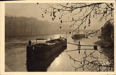 CPA Paris Chalands sur la Seine 