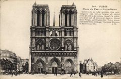 CPA Paris Place du Parvis Notre Dame 